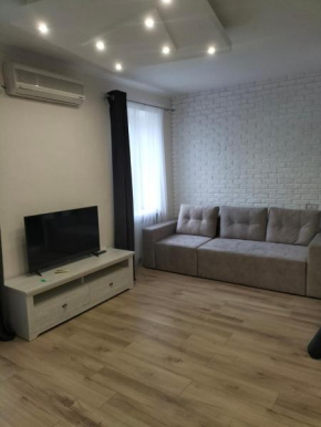Однокімнатна студія проспект Гагарина 30